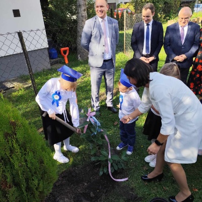 Ursynów. Uroczyste ślubowanie i pasowanie na ucznia